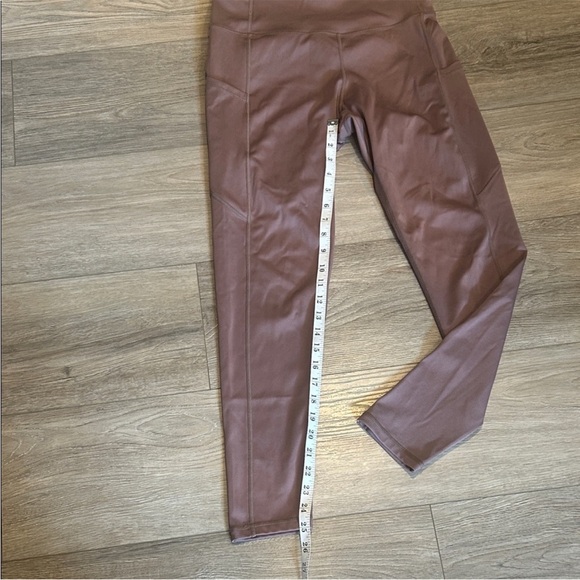 Yelete Stylish Lavendar Leggings Size M - Picture 3 of 5